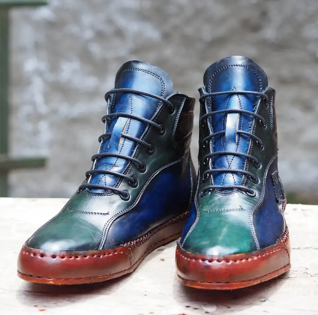 Damatch Aurora Borealis - Artisanal Gradient Boot