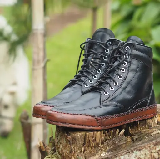 Azure Wingtip Boot - Luxury Heritage